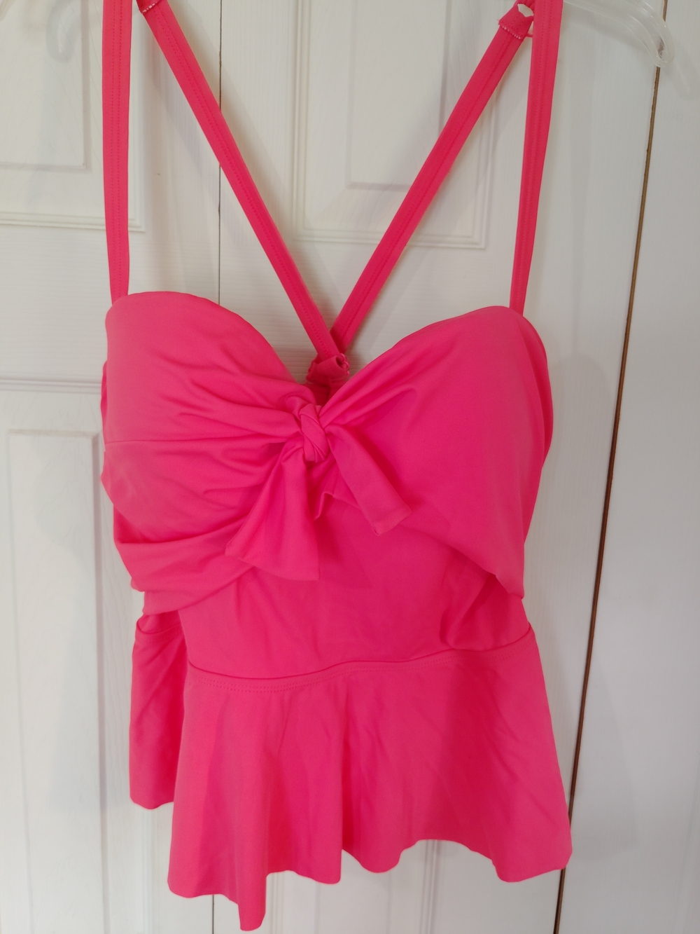 Torrid Hot Pink Peplum Swim Top Size 1  14/16 D/DD Cup Front Supportive Tankini